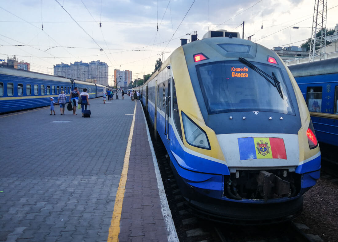 how to get from odessa to chisinau